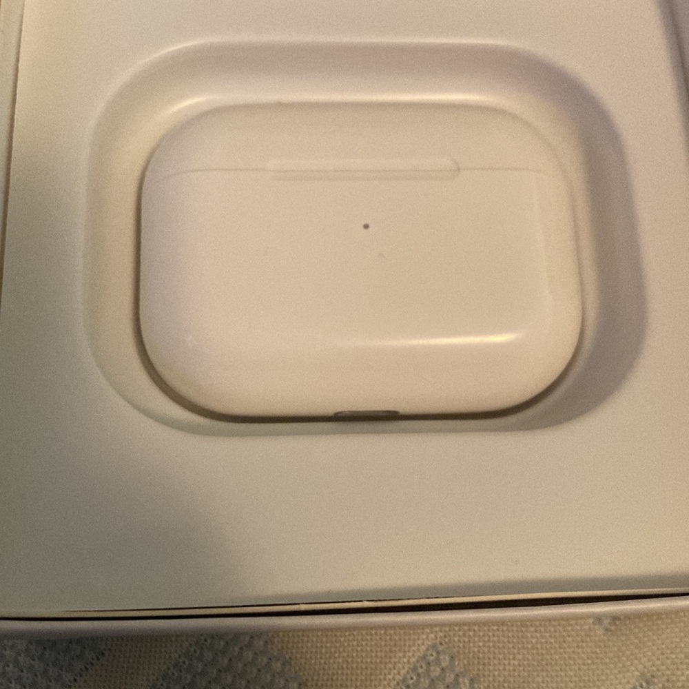 AirPods Pro replica - Picture 2 of 2
